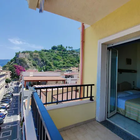 ホテル Delle Rose バニャーラ・カーラブラ