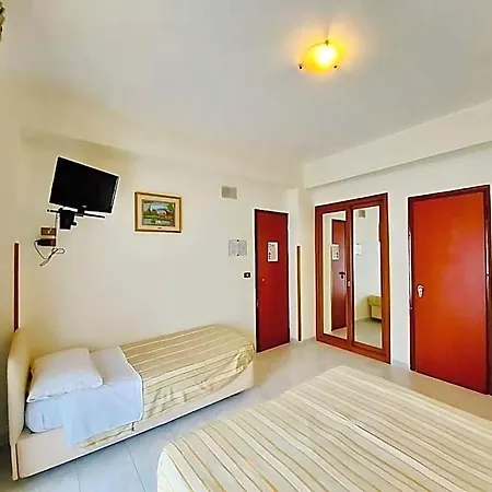Delle Rose Ξενοδοχείο 3*